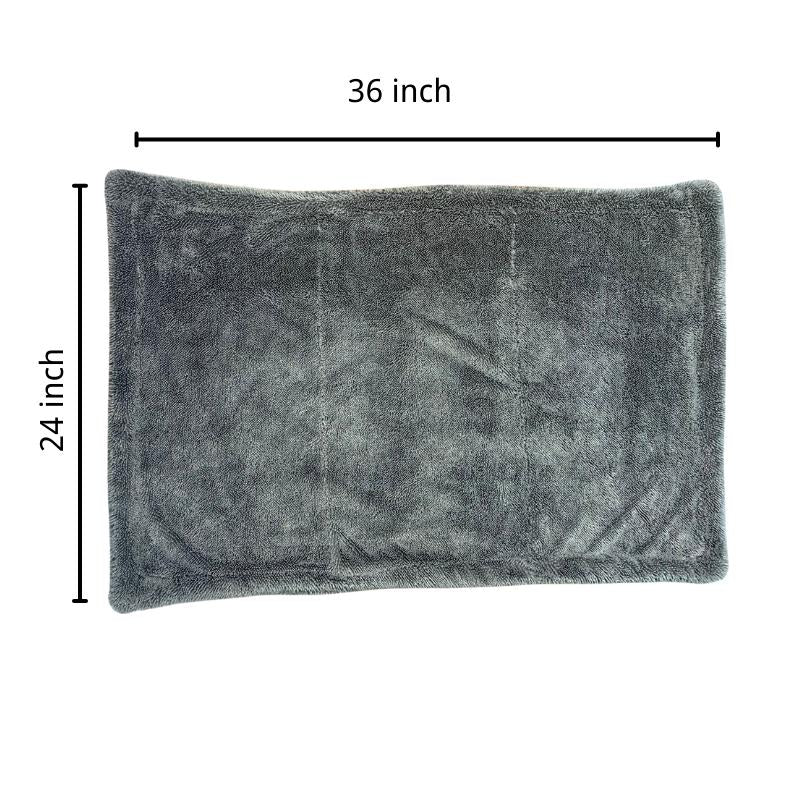 DALUCO Ultra Plush Pet Towel 24'' X 36'' - 1200GSM High Absorbency, Quick Dry, Gentle Microfiber, Ideal for Bath Time and Travel